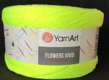 Załaduj obraz do przeglądarki galerii, YarnArt Flowers 250g
