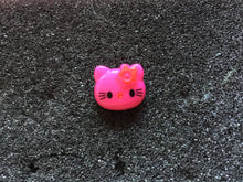 Załaduj obraz do przeglądarki galerii, Hello Kitty shank buttons
